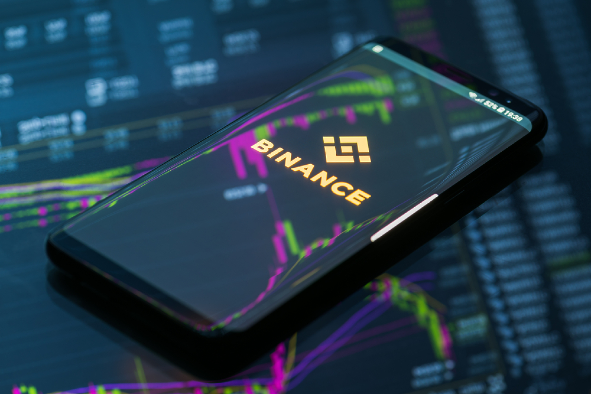 SEC иска да замрази активите на американския филиал на Binance